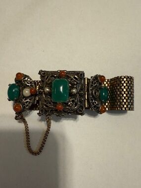 1970s Vintage-Style Gold Bracelet with Green and Orange Gem and Swan Accents